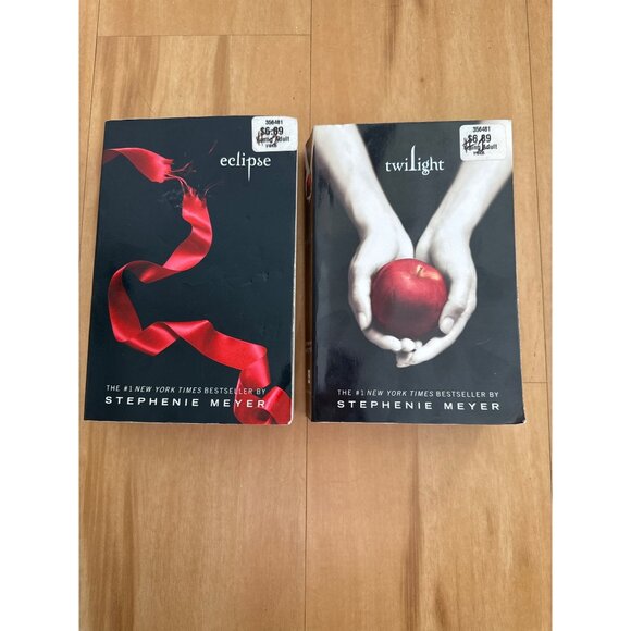 The Twilight Saga Series Books Twilight and Eclipse Stephenie Meyer Paperback - Picture 1 of 3